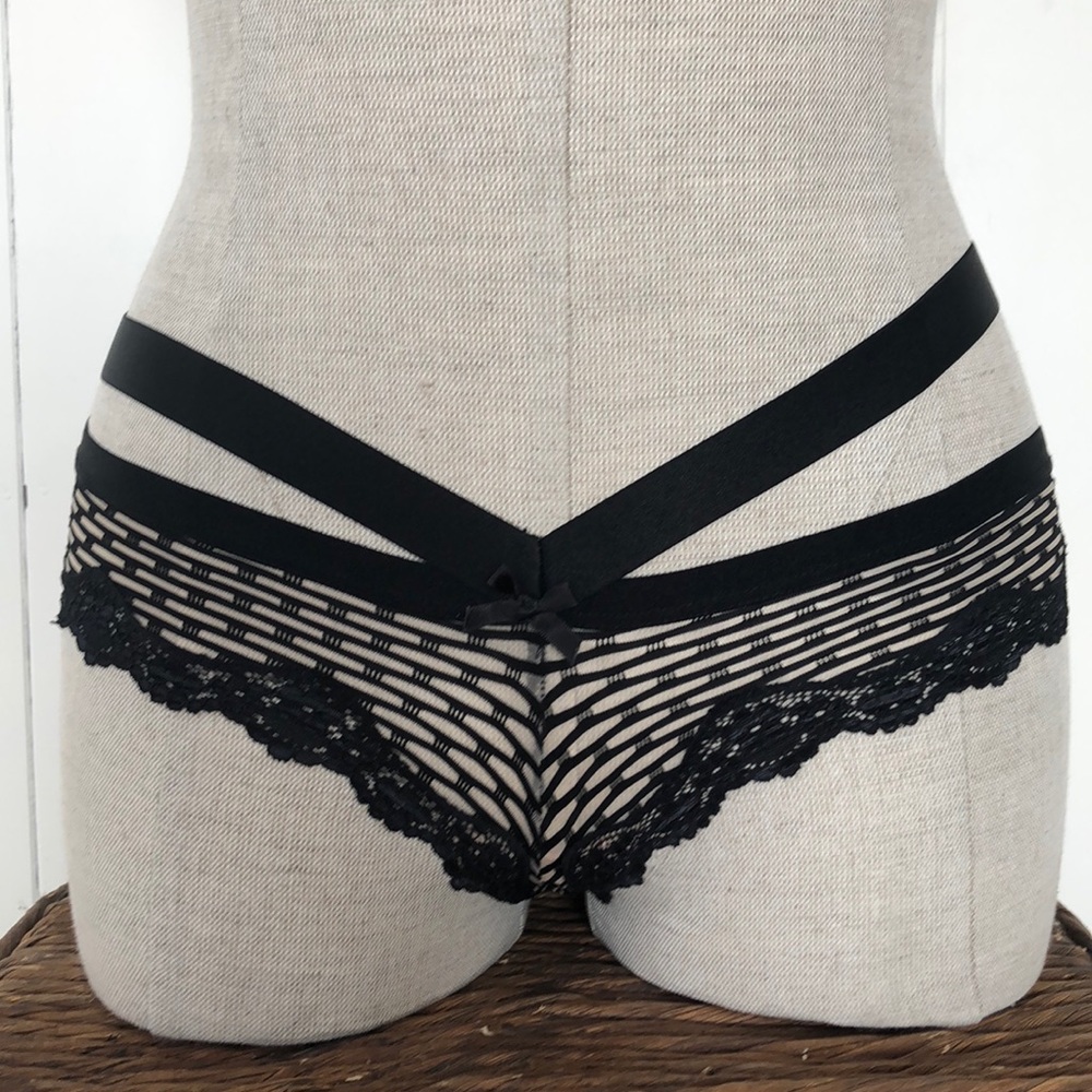 Victoria’s Secret Black Strap Thong